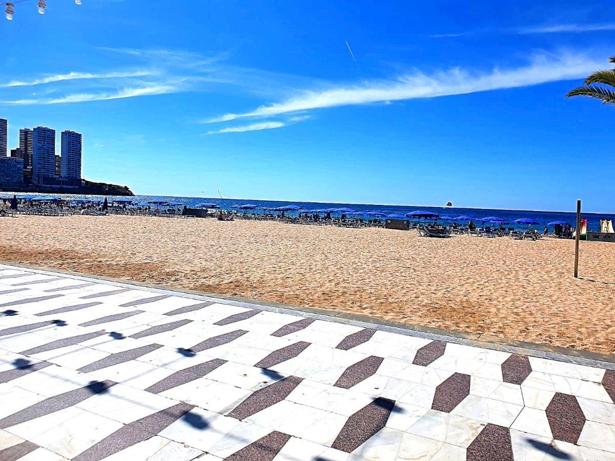 First Line Beach Beautiful Two Bedrooms Benidorm Exteriör bild