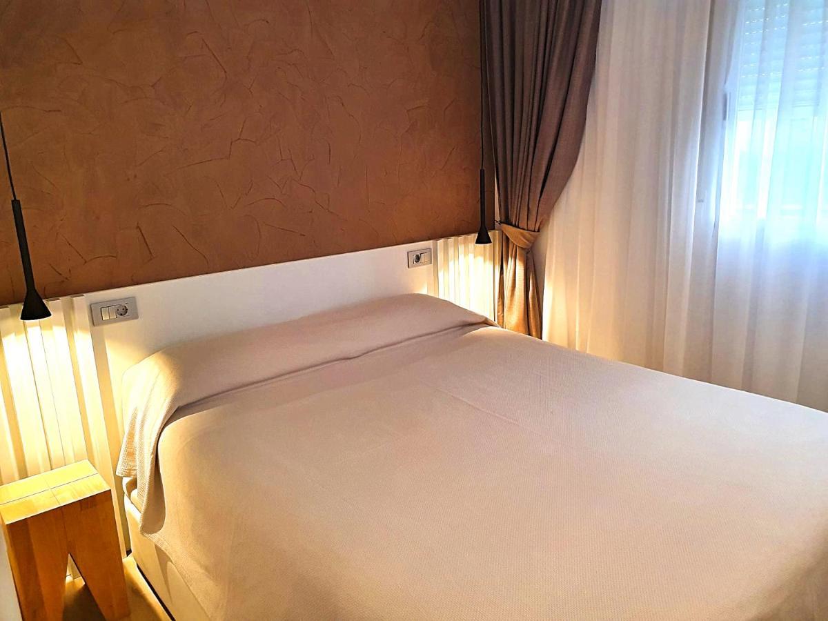 First Line Beach Beautiful Two Bedrooms Benidorm Exteriör bild